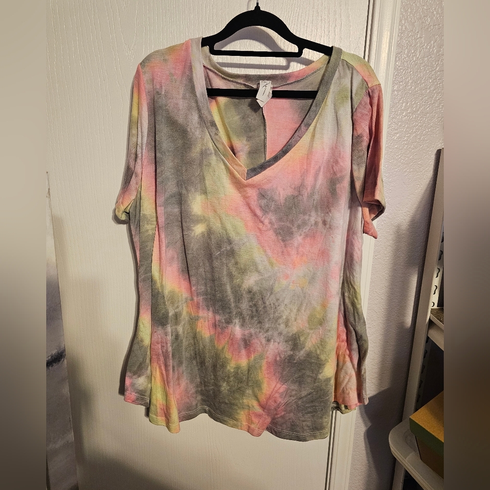 Sew In Love Multicolor Tie-Dye V-Neck Tee